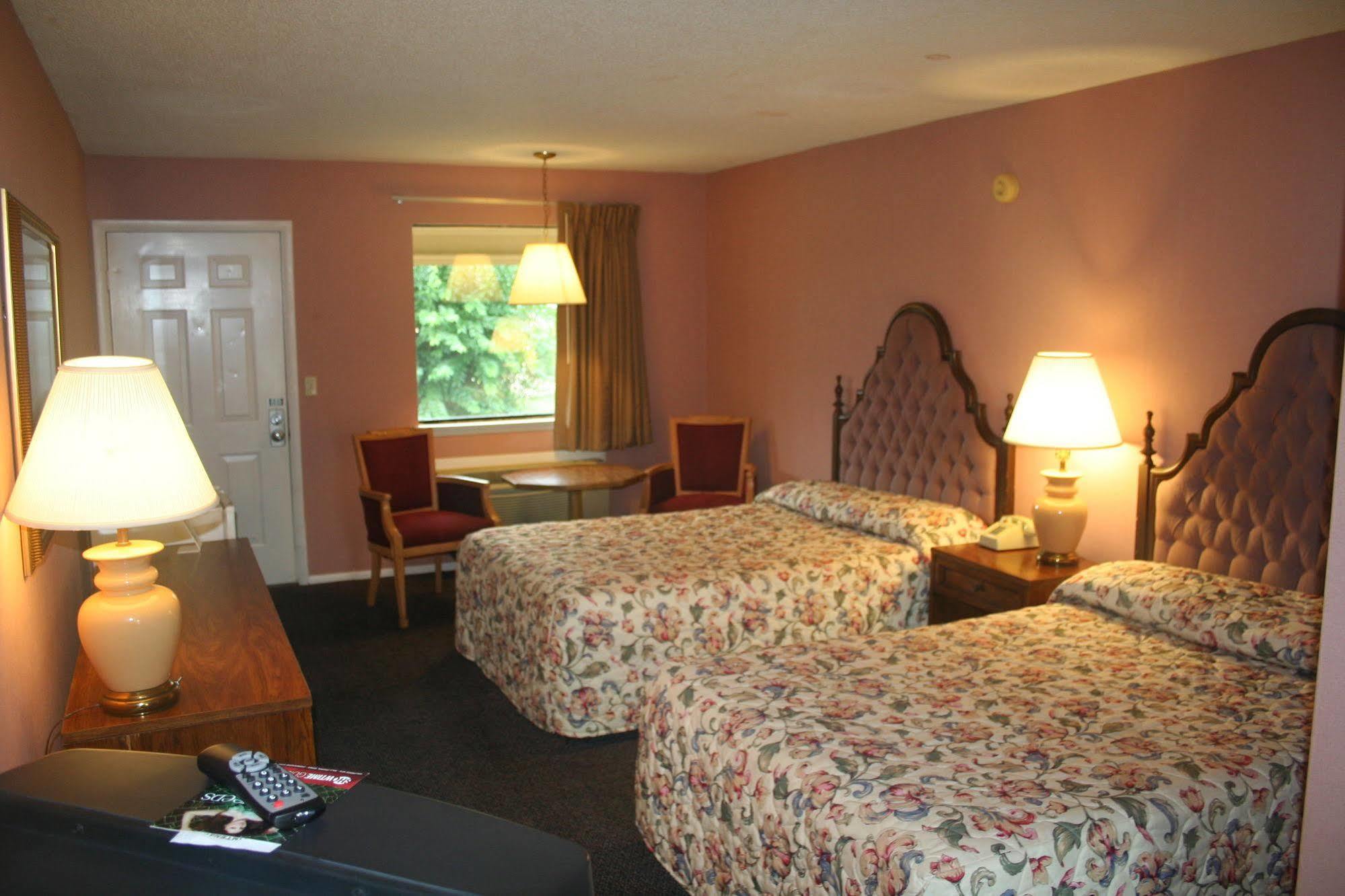 King'S Inn Huntsville Bagian luar foto
